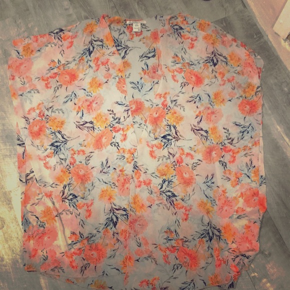 ❤️ 👘 BNWOT NEVER WORN Sheer Kimono 👘 ❤️ - Picture 4 of 7